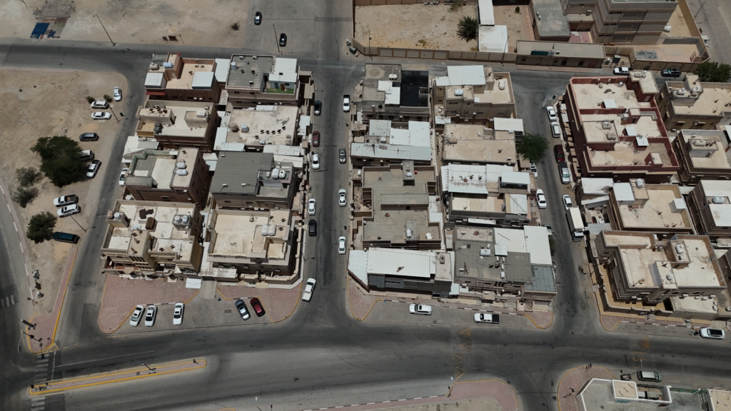 5- عمارتان سكنية تجارية بمساحة 632.53 م² في مدينة المبرز