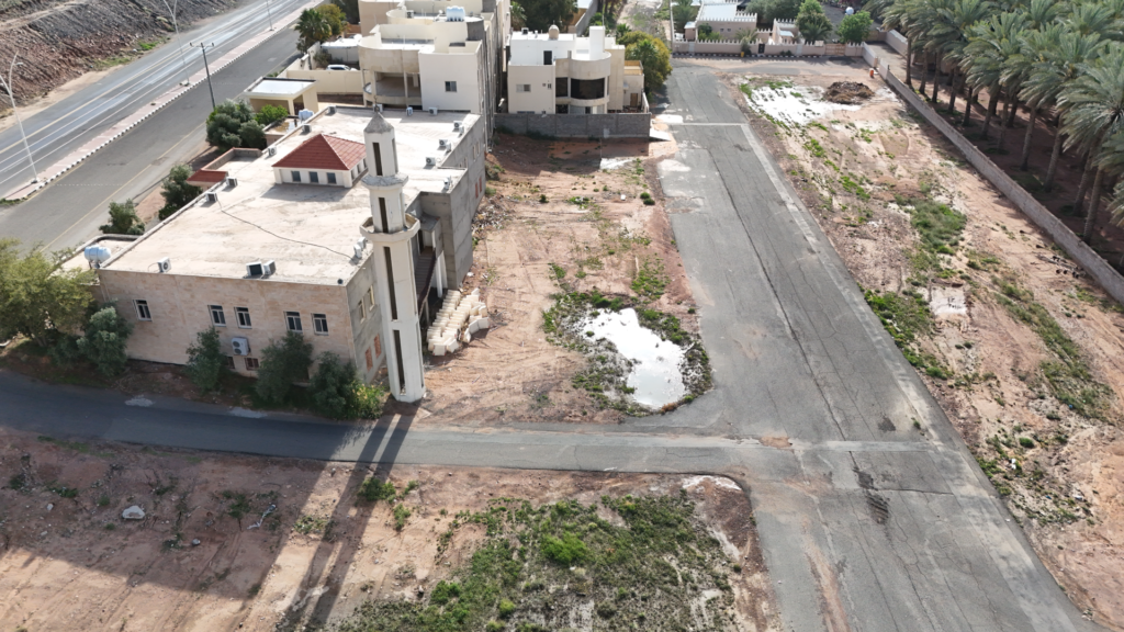 6- أرض سكنية بحي حدري البلاد بصك 442108021305