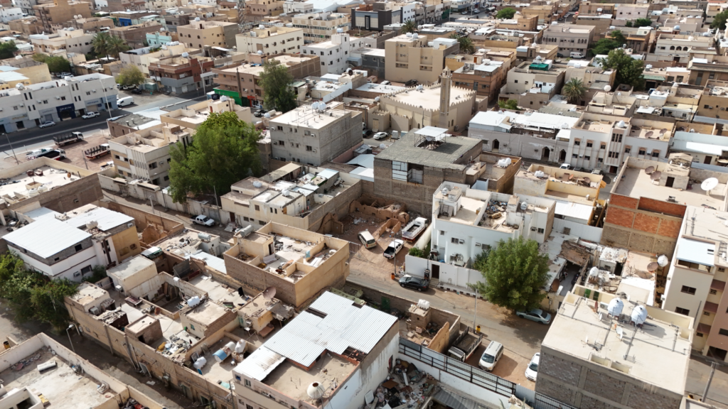 9- أرض سكنية بحي المزعبـر بصك 442108025265