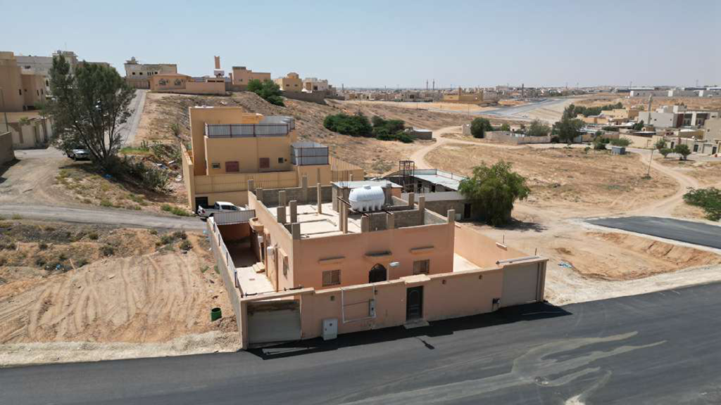 10- فيلا سكنيه بحي الضاحي الشرقي بمساحة 400 م² في مدينة بريدة