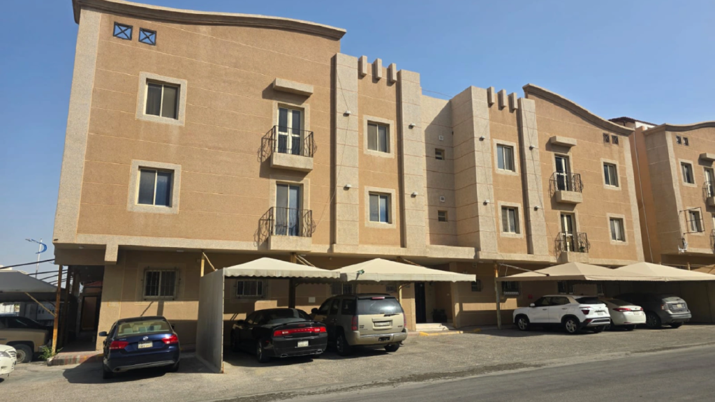 13- شقة سكنية – القصور