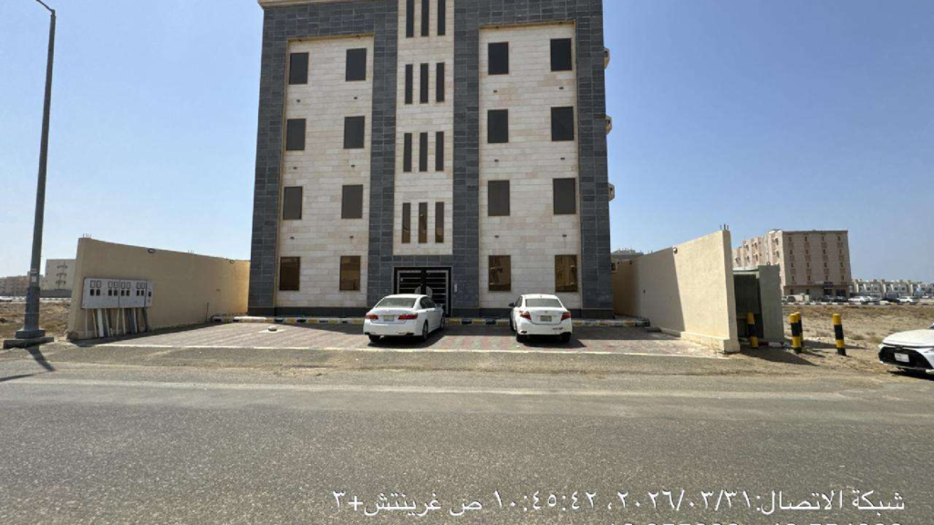 23- شقة سكنية عمر العقار 5 سنوات بمساحة 230.88 م ( جيزان – المحمدية 2 ) بصك 395409001489