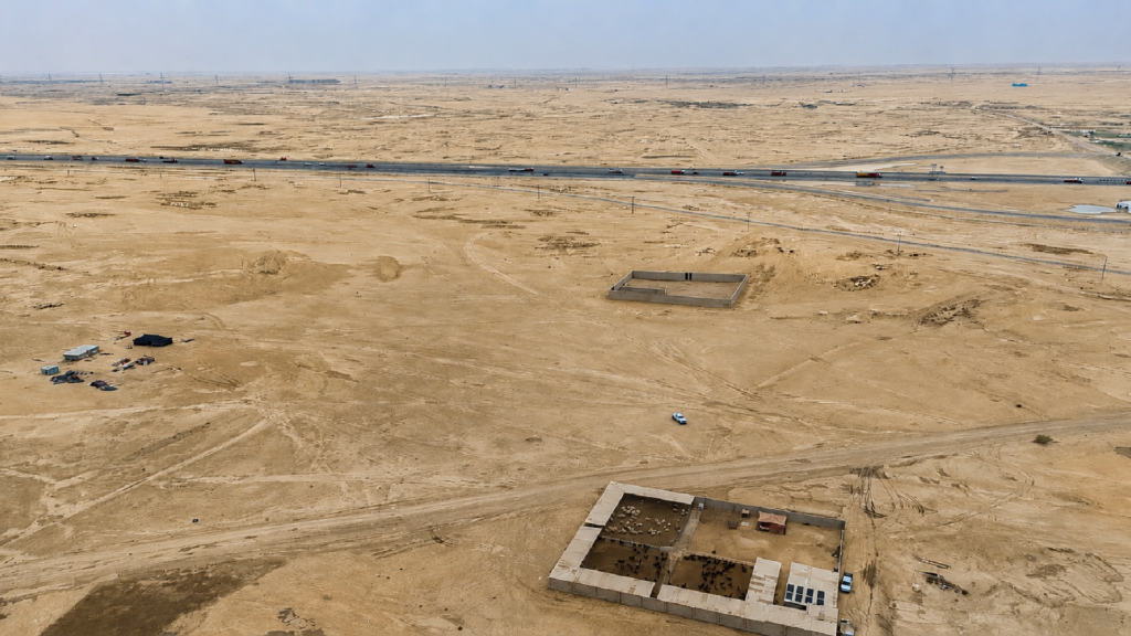 10- أرض سكنية بحي الشعلة بمدينة الرياض صك رقم 9292060946900000