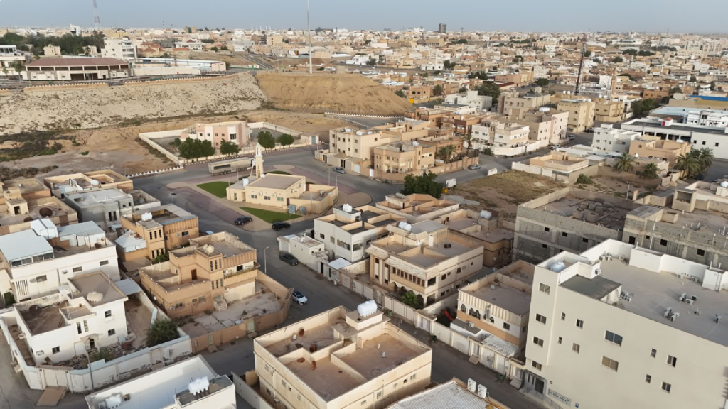 15- فيلا سكنية بمساحة 464.7 م² في مدينة عنيزة