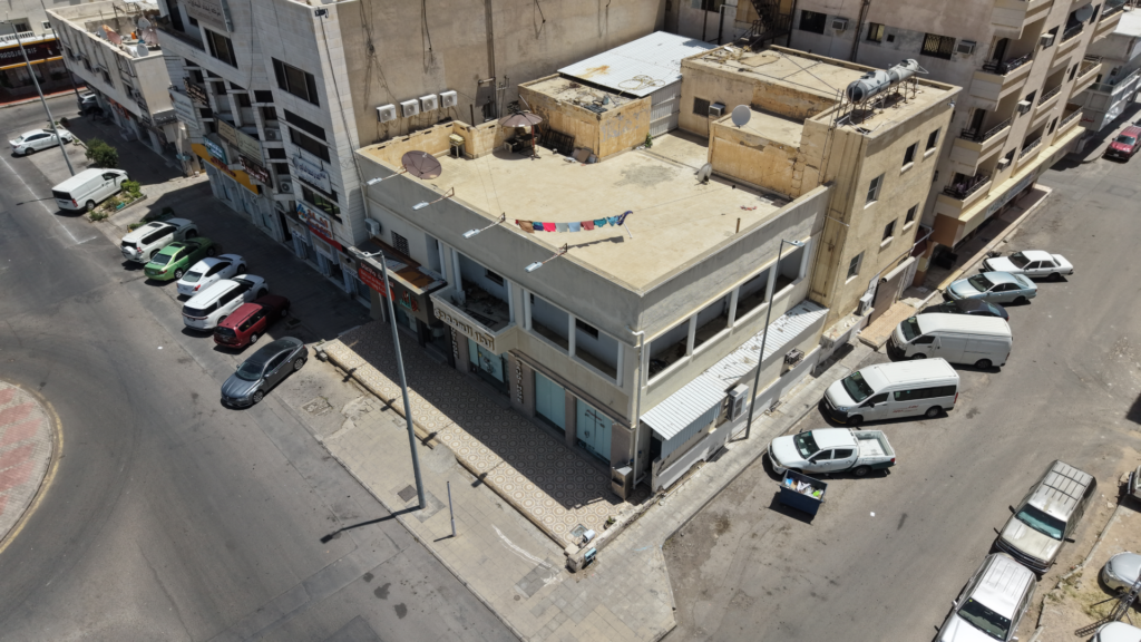 2- عمارة سكنية 495م2 بحي العزيزية