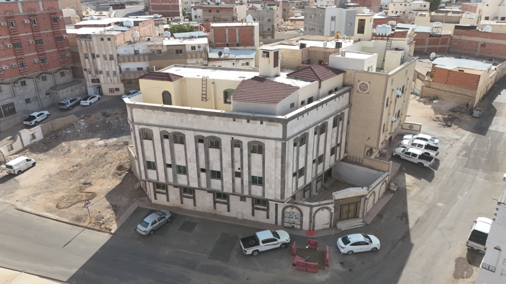 2- عمارة سكنية بحي الدويمة بمساحة 390.58 م² في المدينة المنورة