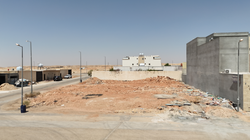 2- أرض سكنية بحي الدرعية – صك 411606001090