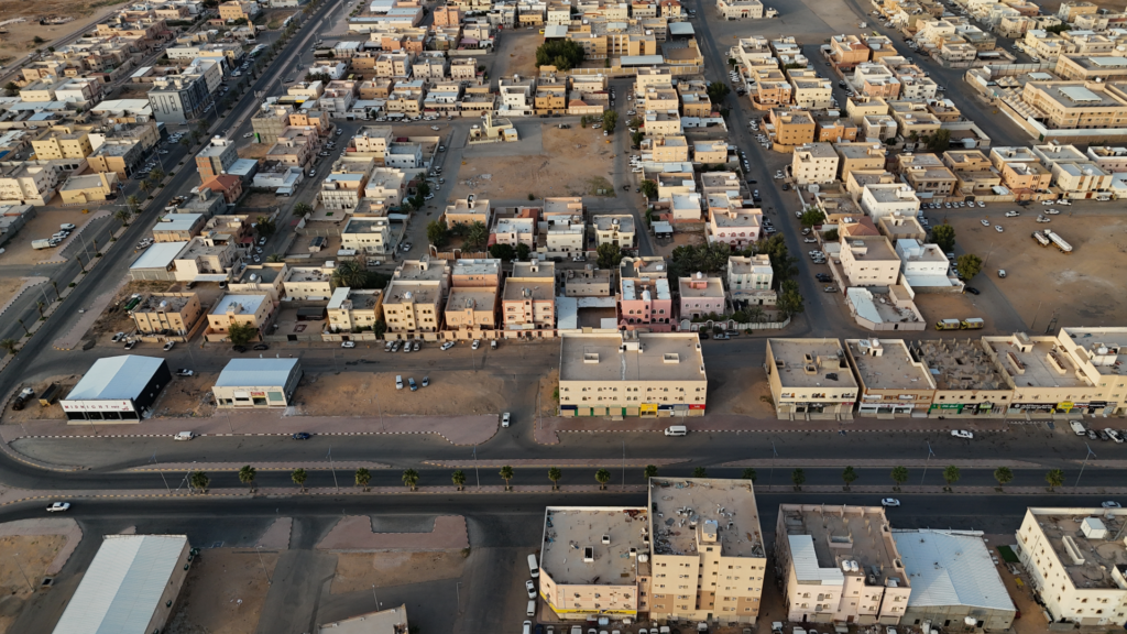 1- عمارة سكنية تجارية بحي الناصرية بصك 341504011782 – 441504011848