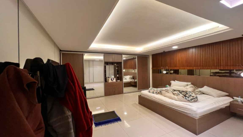 6- فيلا سكنية واستراحة بحي العارض بصك 510704000651 – 910704000652
