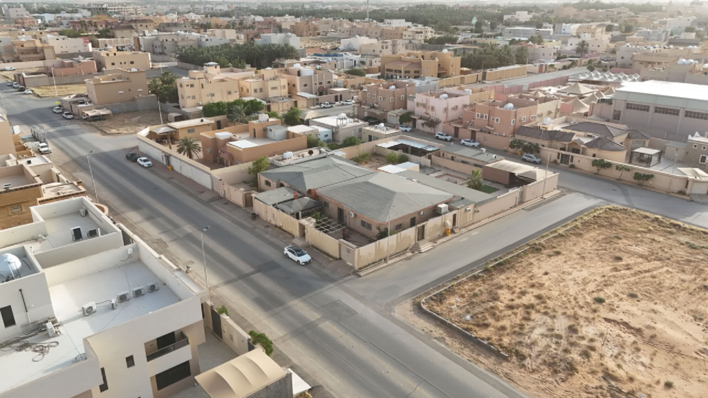17- فيلا سكنية بمساحة 496 م² في مدينة عنيزة