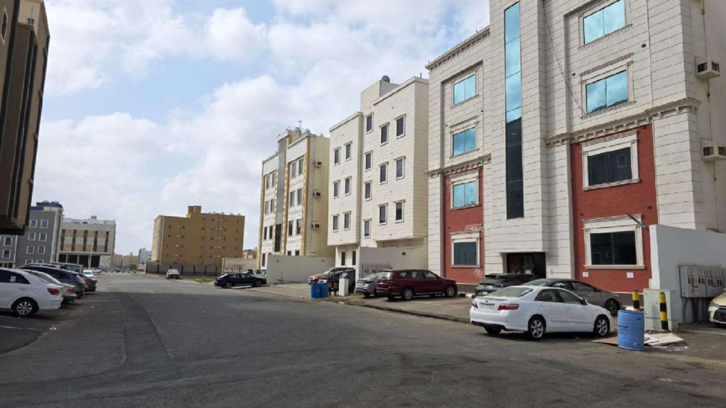 26- شقة سكنية عمر العقار 3 سنوات بمساحة 220.01 م ( جيزان – المحمدية 2 ) بصك 495409002127