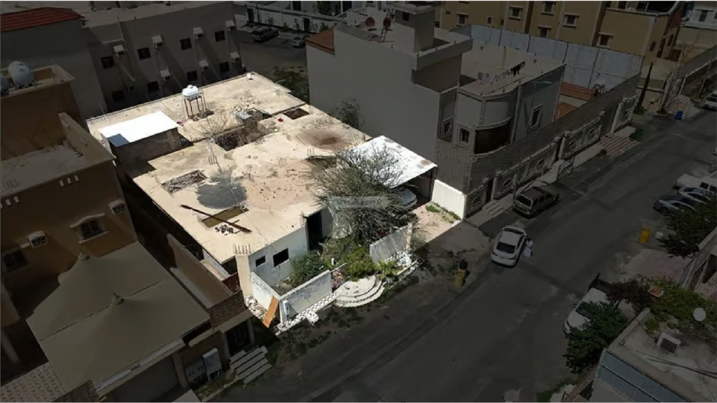 11- دور سكني 585م2 بحي الجبل