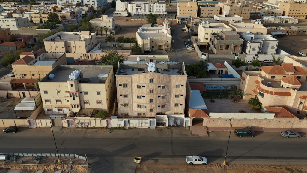 5 – عمارة سكنية بحي الشفاء بصك 441502008924