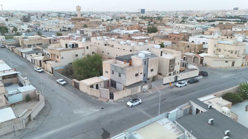 20- شقة سكنية بمساحة 277.3 م² في مدينة عنيزة