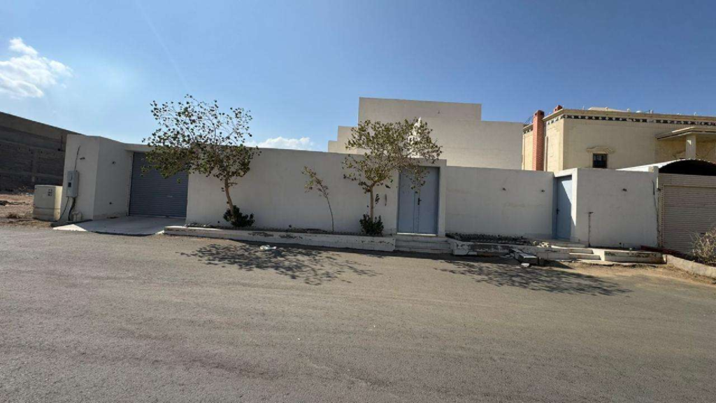3- فيلا سكنية بحي الأمير سلطان بصك 372805004077