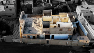 8- فيلا سكنية بحي العزيزية بصك 760678005527