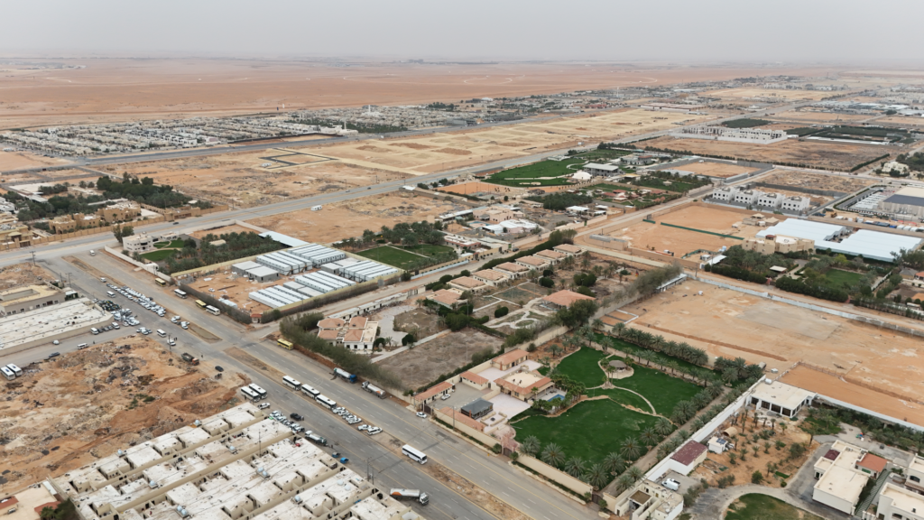 4-  استراحة / خدمات عامة بمساحة 25500 م² في مدينة الرياض
