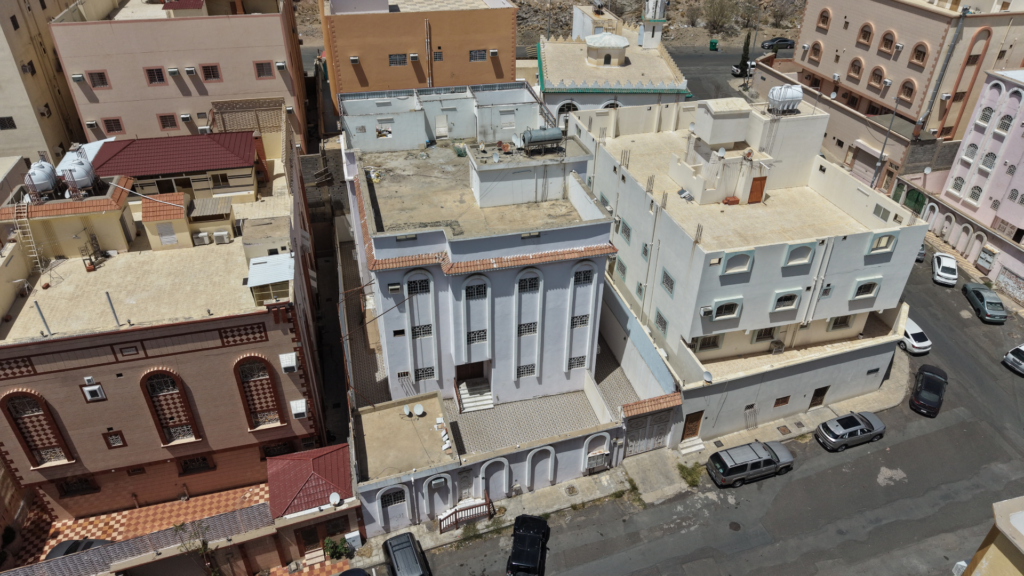 5- عمارة سكنية 643.8م2 بحي المنتزه