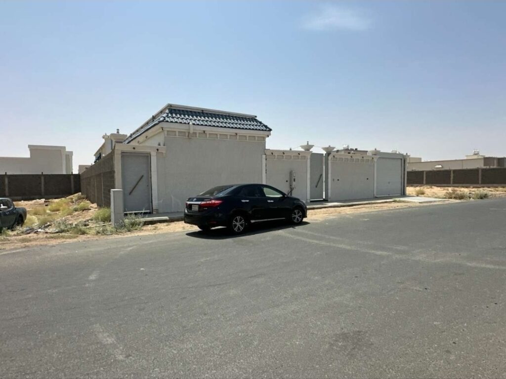 3-فيلا سكنية في مدينة نجران حي الجامعه بمساحة 840 م²