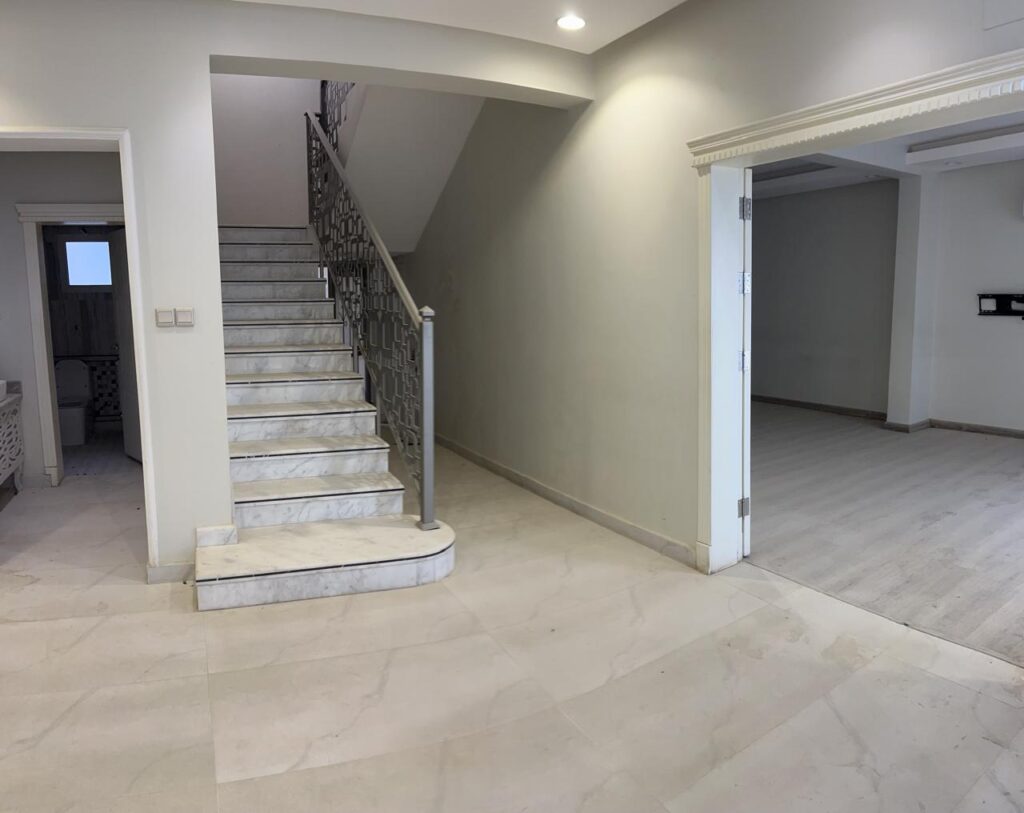 1-فيلا دورين بمساحة 344.05 م² في مدينة الرياض