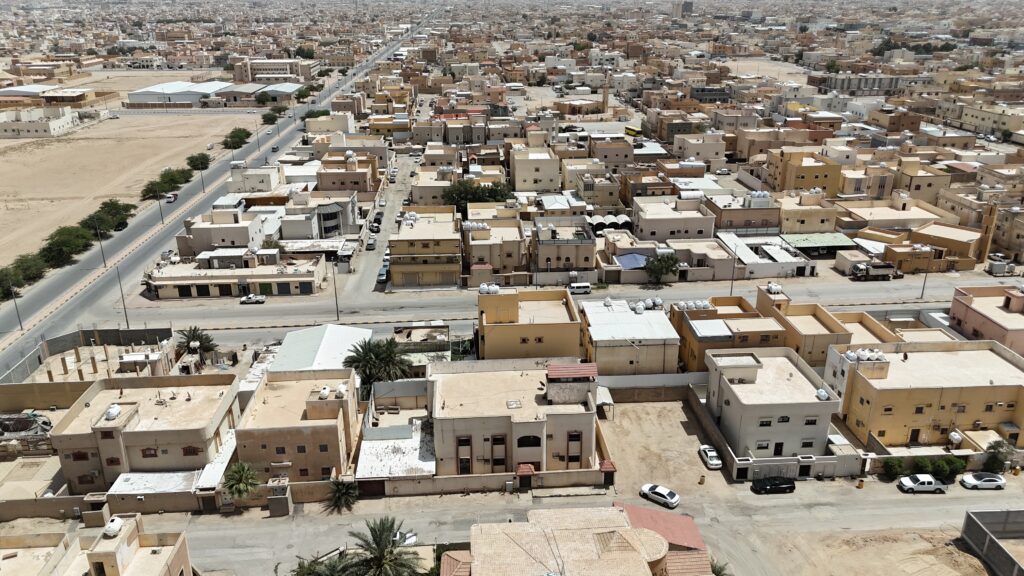 9-دور و شقتين سكني – العزيزية
