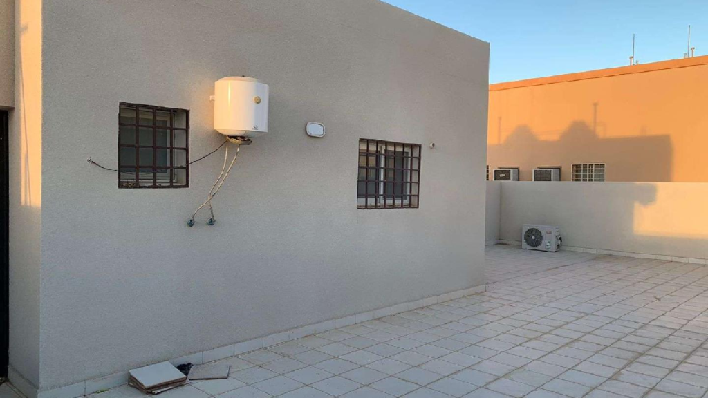 9- شقة سكنية حي الجال الشرقي بمدينة عنيزه – بمساحة 131.5 م²
