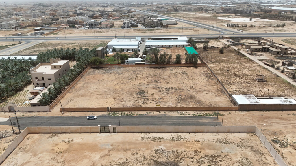 2-أرض بحي بريده