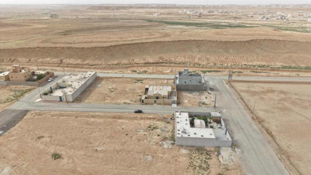 3-أرض سكنية (قائم عليها استراحة ) بمساحة 575 م2 – سدير