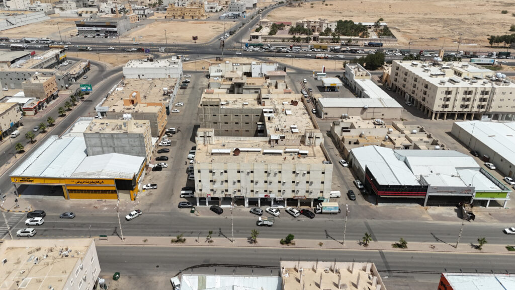 1-عمارة بحي المنتزه بمساحة 2562م