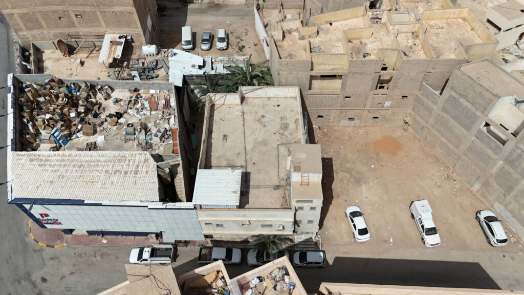 2-عمارة سكنية في حي السليمانية بمساحة اجمالية 282.58م للقطعتين