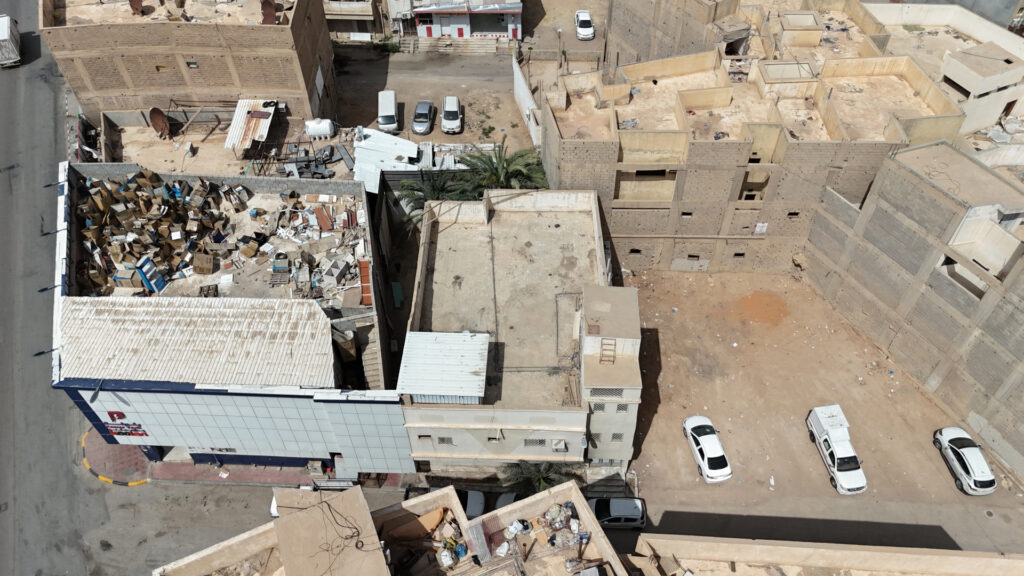 2-عمارة سكنية في حي السليمانية بمساحة اجمالية 282.58م للقطعتين