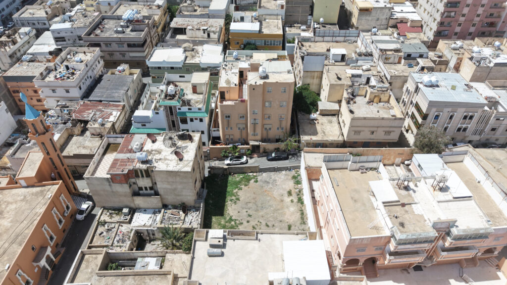 15-أرض سكنية بحي اليمانية
