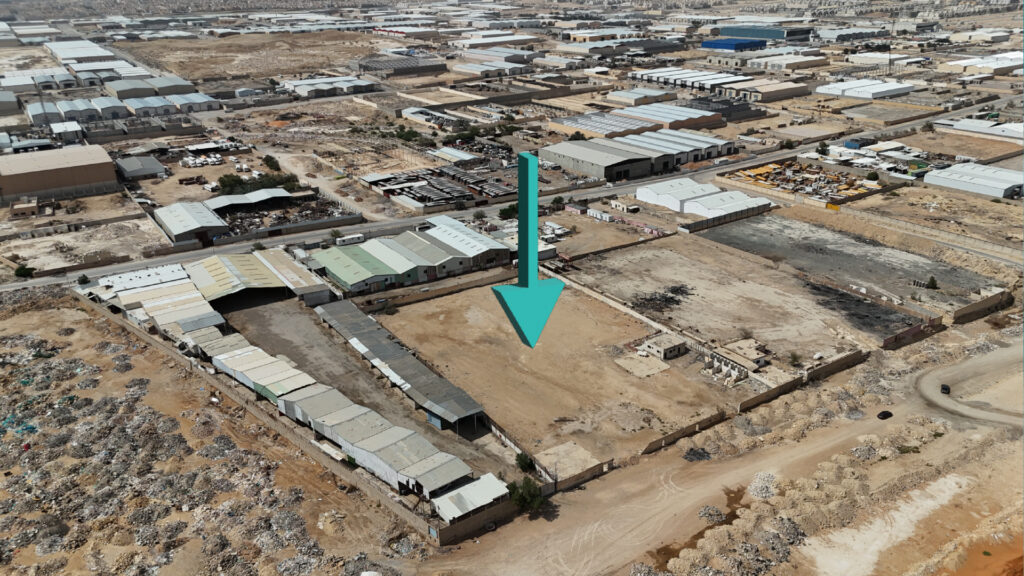 2-أرض صناعية على شارع عرض 60 م بحي ( المنصورية – الرياض ) بمساحة 9.600 م