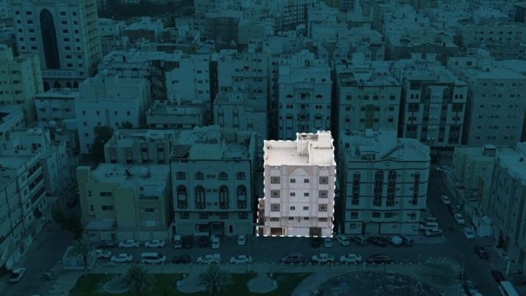 11-عمارة سكنية بحي الجامعة بمساحة: 400م