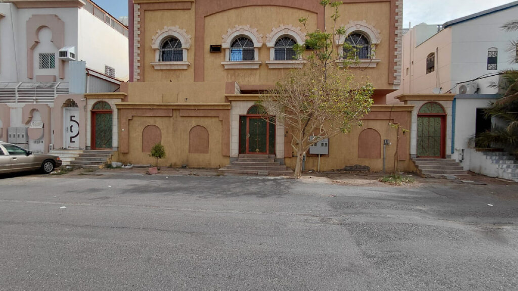 1-عمارة سكنية في حي النهضة بمساحة 400م قطعة رقم 1099