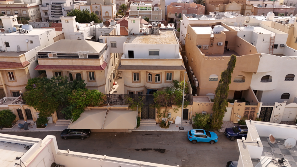 8-فيلا 435م2 في حي البساتين