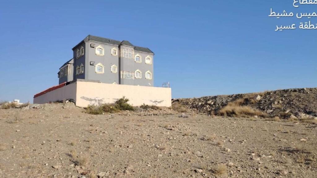 8-أرض سكنية 800م2 بحي الصناعية خميس مشيط