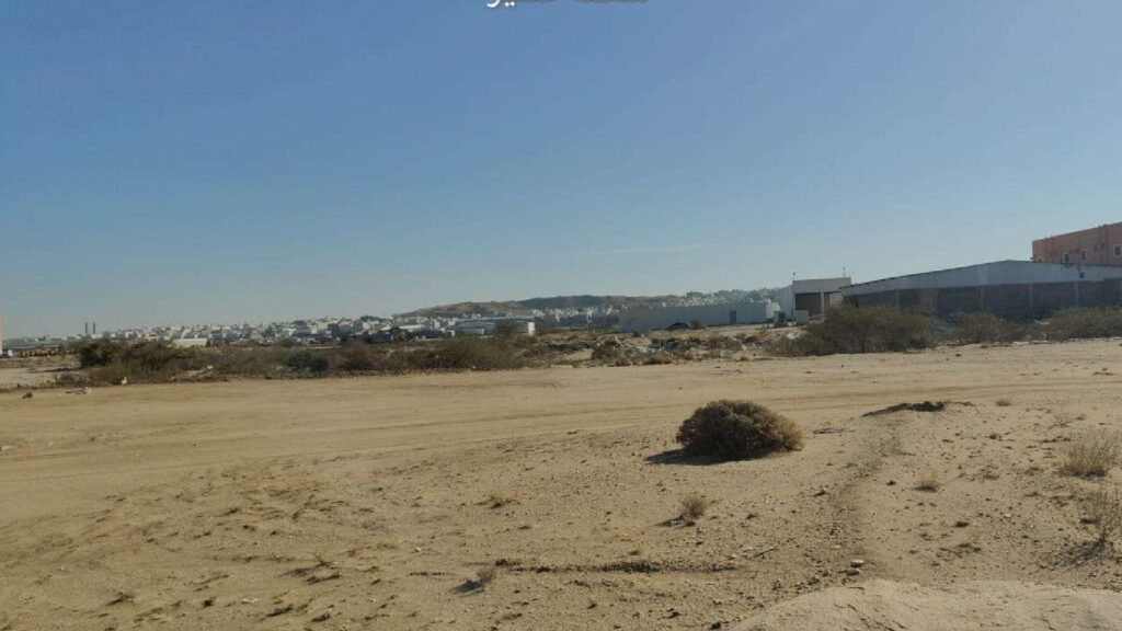 12-أرض سكنية 1260م2 بحي الصناعية خميس مشيط