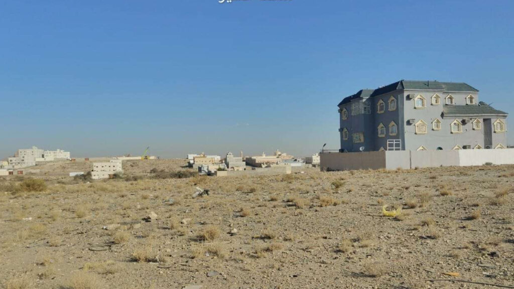 13-أرض سكنية 800م2 بحي الصناعية خميس مشيط