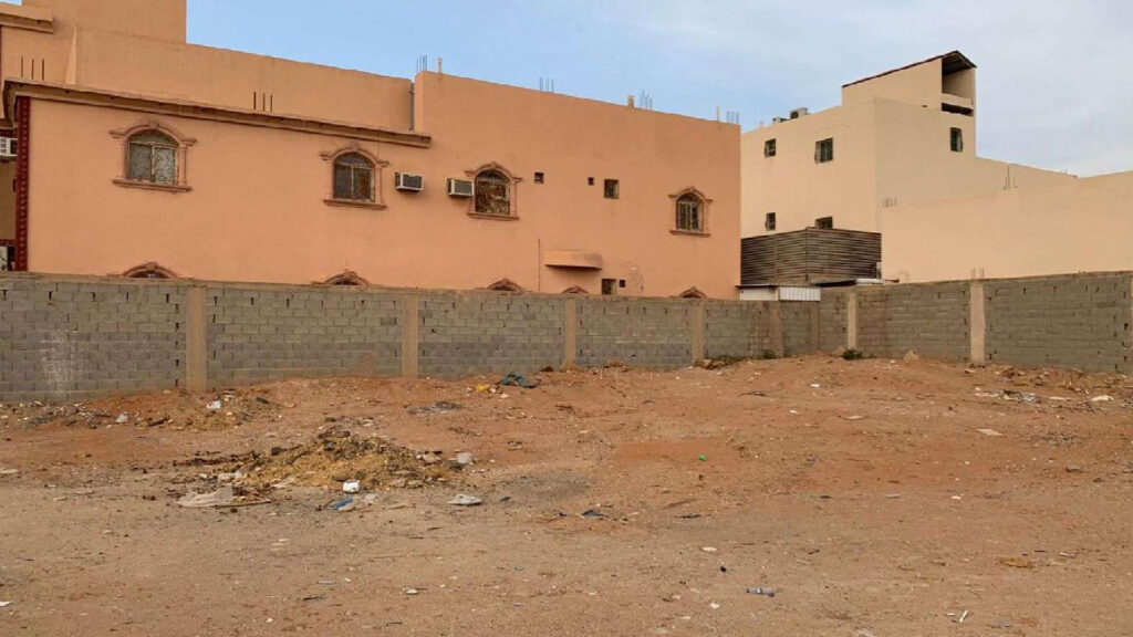 2-أرض سكنية بحي نواره