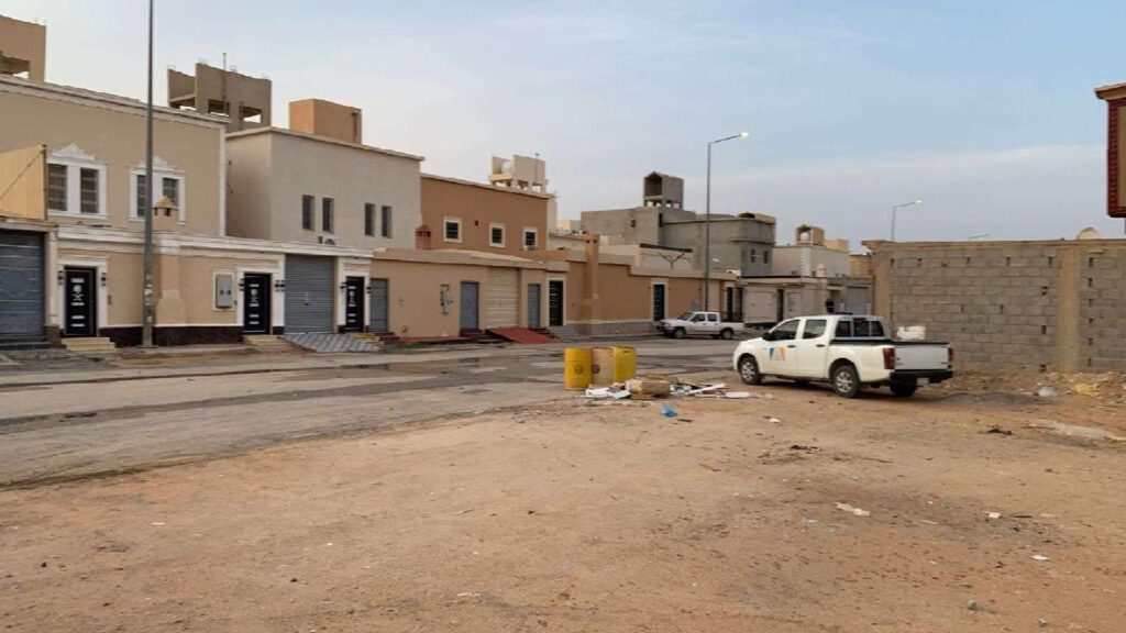 2-أرض سكنية بحي نواره
