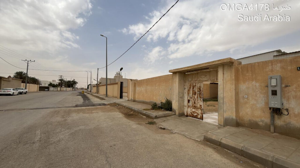 10-دور سكني وملاحق في قصور ال مقبل بمساحة 2200 م² في مدينة ضرماء