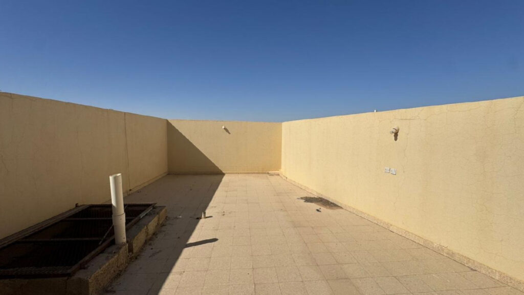 12-فيلا سكنية في حي العريجاء الغربي