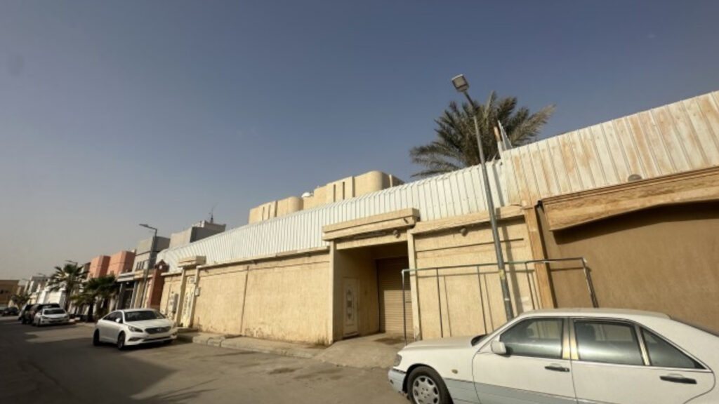 14-فيلا سكنية في حي السويدي الغربي
