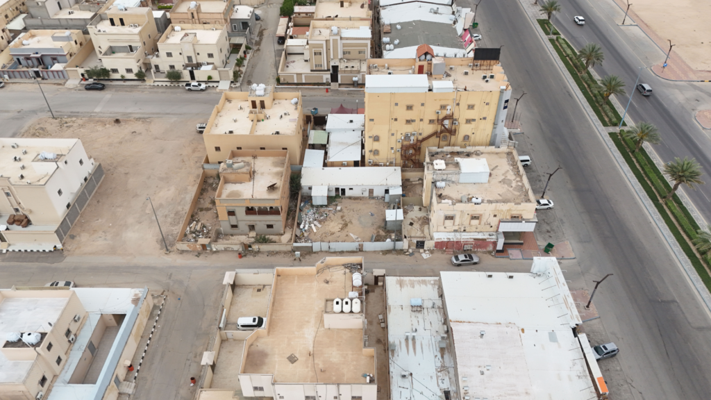 1- ارض سكنية بحي البلدية بمساحة 400 م² في مدينة حفر الباطن