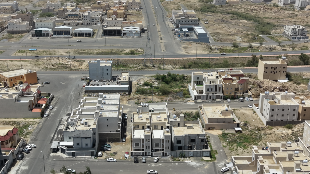 3-شقة سكنية بحي غرب وادي بن هشبل بمساحة 215.81 م² في مدينة خميس مشيط