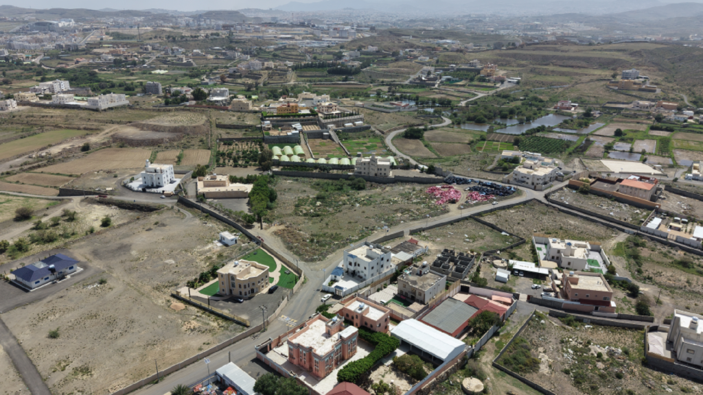 8-ارض سكنية بحي الروابي بمساحة 16431.55 م² في مدينة أبها