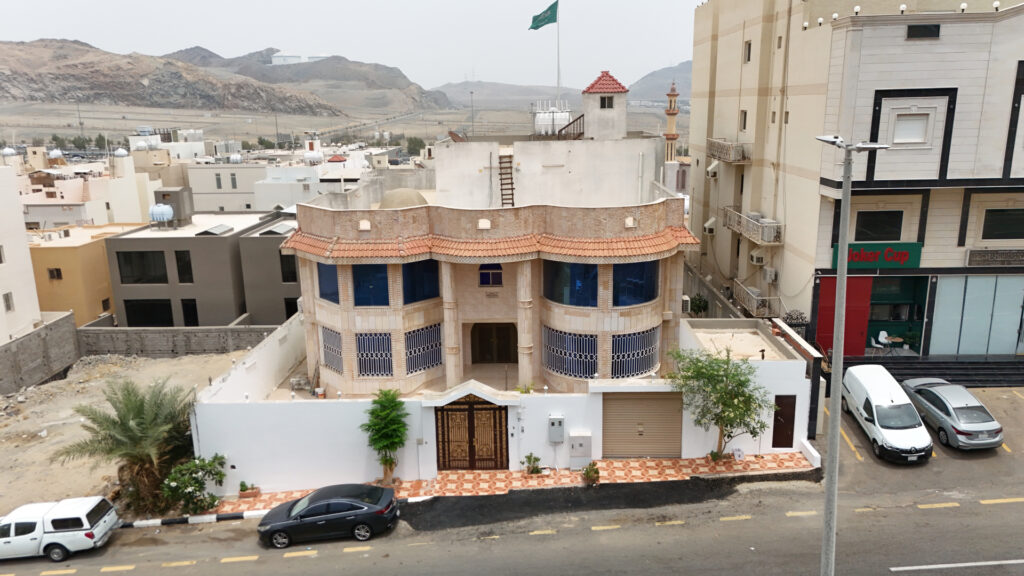 1-فيلا سكنية بحي أم الجود