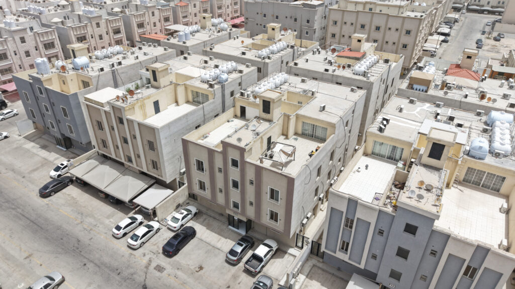 2-شقة سكنية مساحة 252.98م2 , حي الشعلة -الدمام