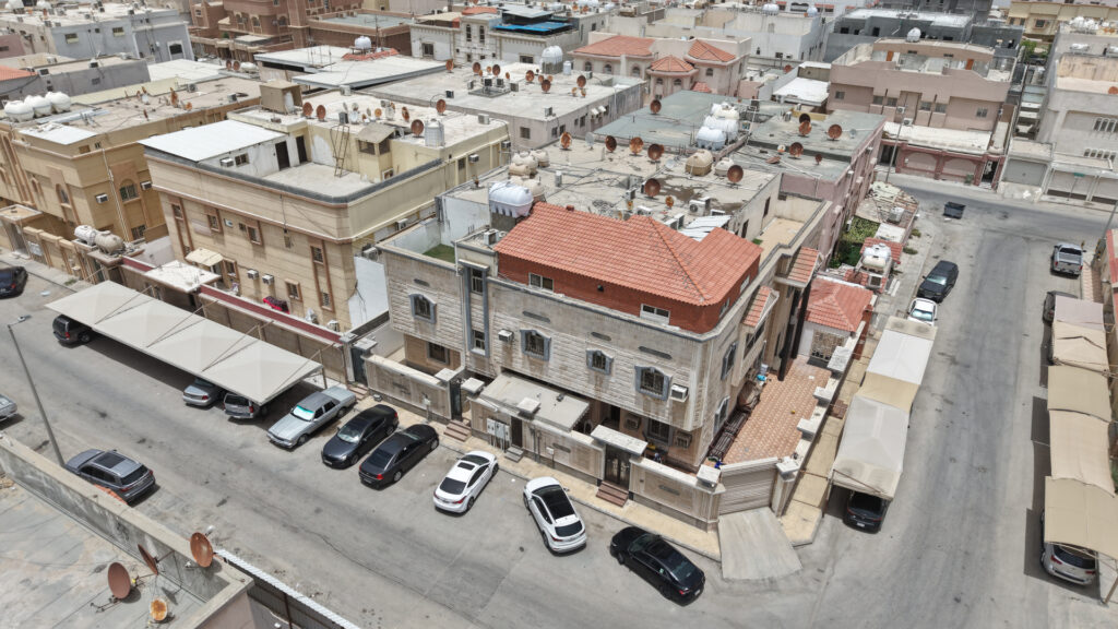 19- شقة سكنية بحي بدر بمساحة 247.65 م² في مدينة الدمام
